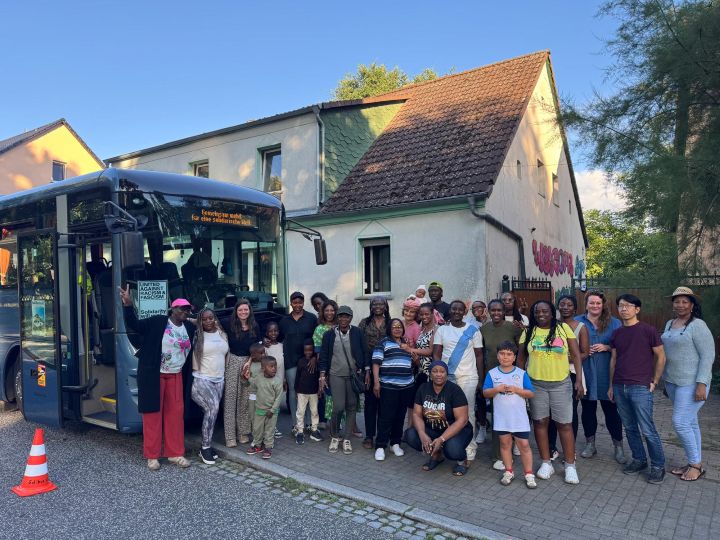 BUS TOUR 2025