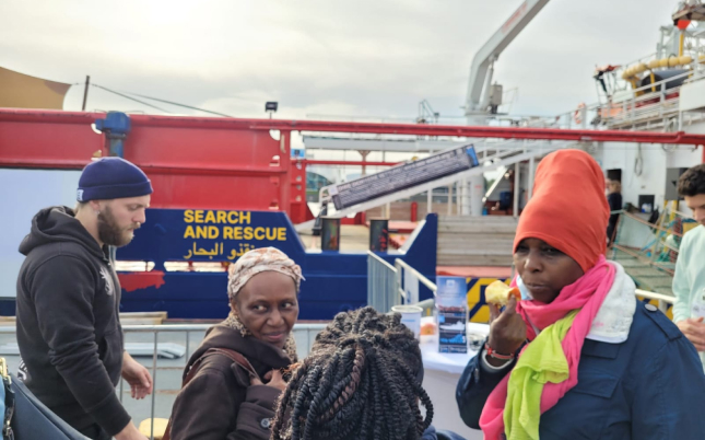 RETTUNGSSCHIFF SEA-WATCH 5 WURDE BESCHOSSEN